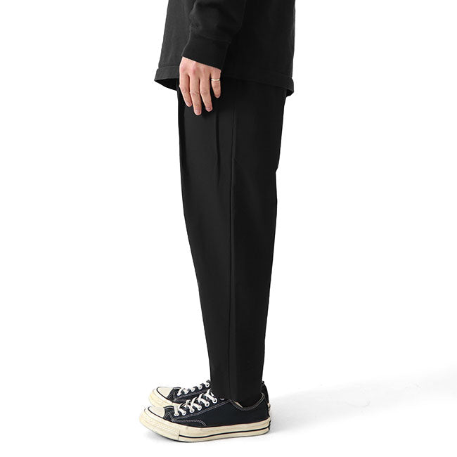 White Mountaineering BLK STRETCH 3 TUCK PANTS BK2271407