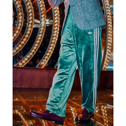 日本企画 adidas アディダスオリジナルス ベロア ファイヤーバード トラックパンツ ジャージ KD9384 KD9385 KD9386 メンズ レディース