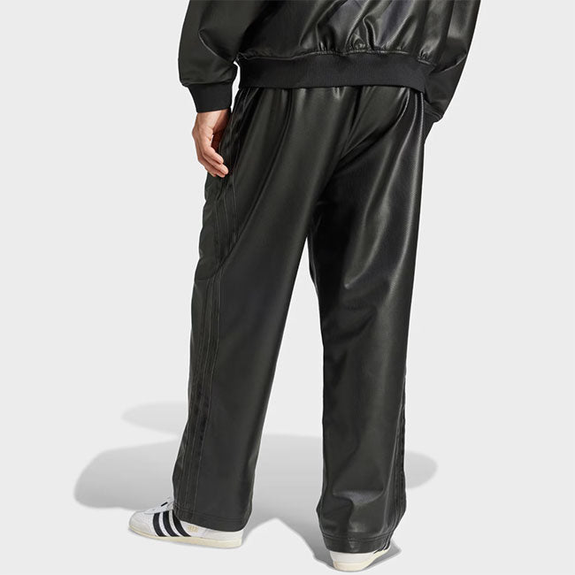 adidas originals アディダスオリジナルス フェイクレザー プレミアム トラックパンツ JC8218 黒 ブラック ジャージ メンズ