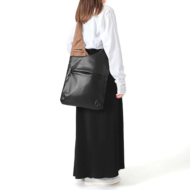 White Mountaineering ホワイトマウンテニアリング シンセティックレザー 2WAY トート & ショルダーバッグ WM2373806