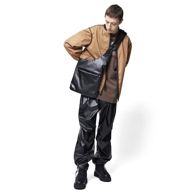 White Mountaineering ホワイトマウンテニアリング シンセティックレザー 2WAY トート & ショルダーバッグ WM2373806