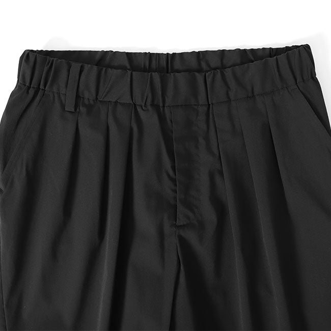 White Mountaineering BLK SOLOTEX 3 TUCKED EASY TAPERED PANTS BK2371406