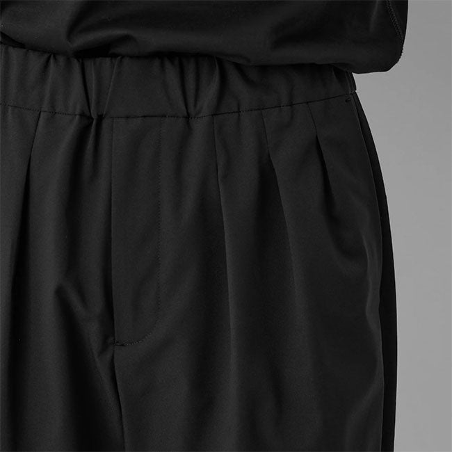 White Mountaineering SOLOTEX 3 TUCK EASY TAPERED PANTS WM2571414