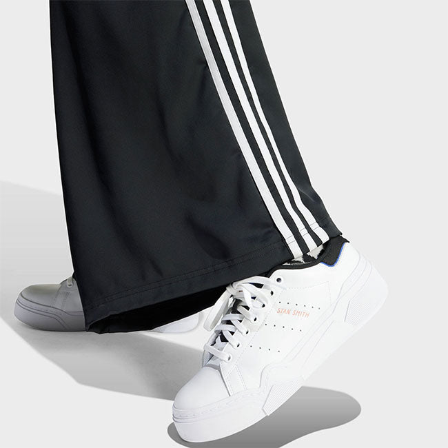adidas アディダスオリジナルス サテン ワイド トラックパンツ IU2520 黒 ジャージ レディース