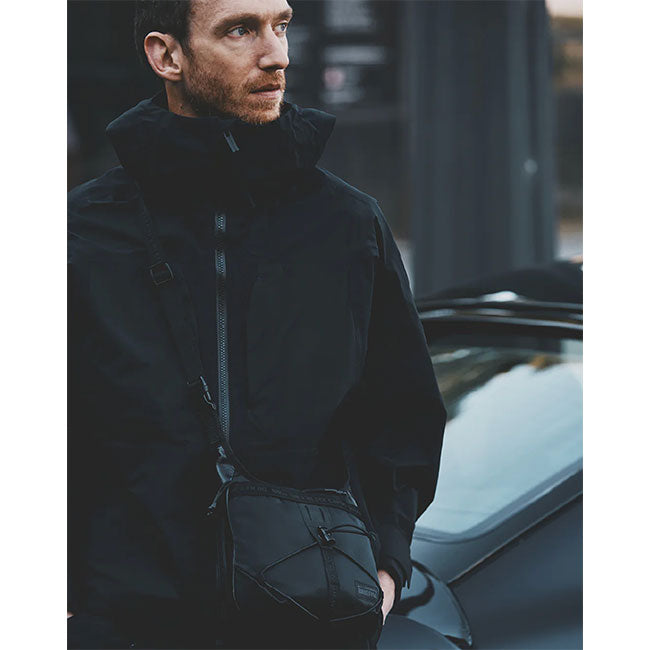 White Mountaineering × BRIEFING EVERYDAY SACOCHE BK2671803 WM2671817