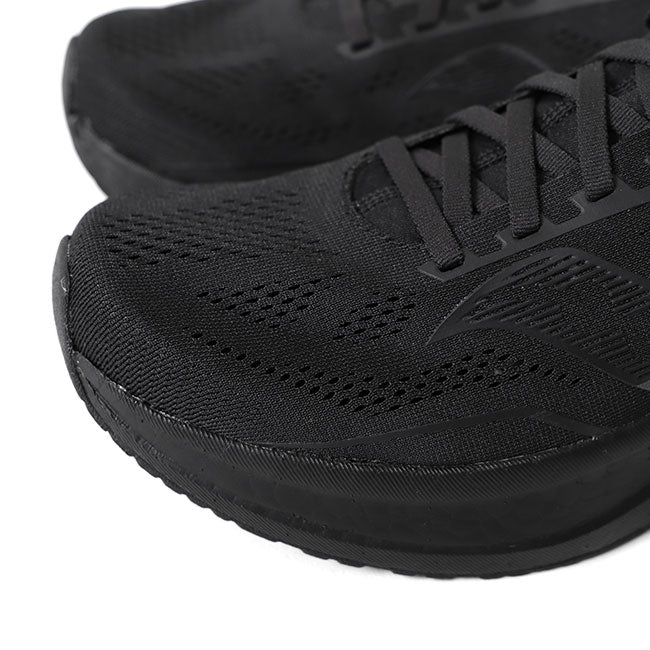 White Mountaineering × Saucony ENDORPHIN PRO WM2171806