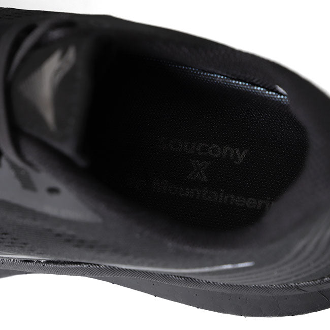 White Mountaineering × Saucony ENDORPHIN PRO WM2171806