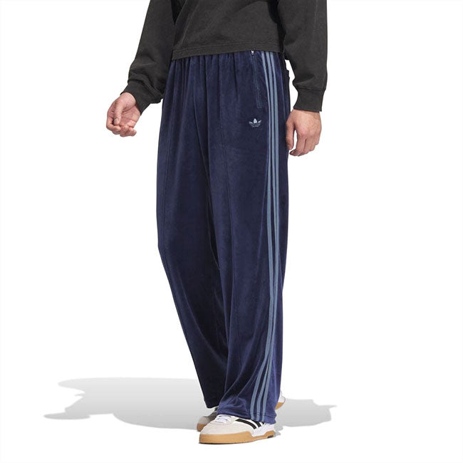 adidas アディダスオリジナルス ベッケンバウアー ベロア トラックパンツジャージ JM2266 ネイビー メンズ レディース