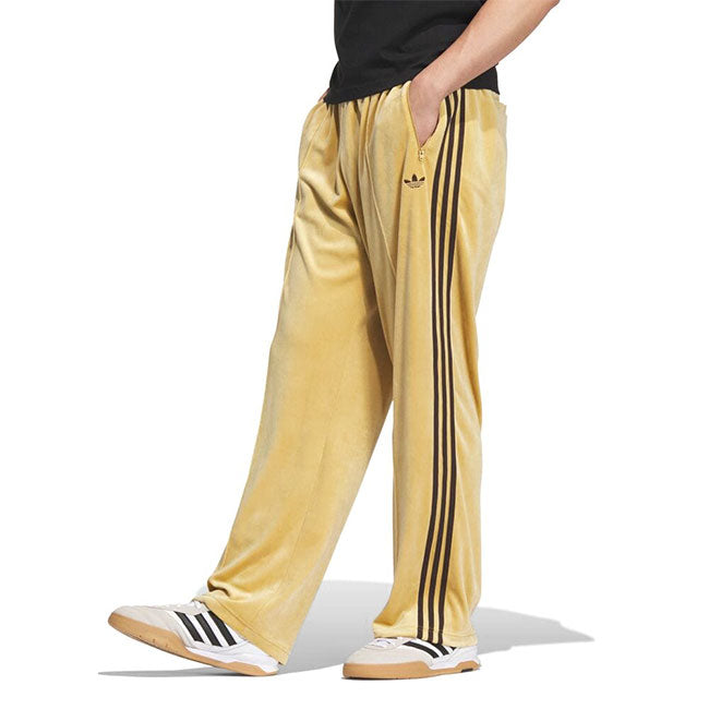 adidas アディダスオリジナルス ベッケンバウアー ベロア トラックパンツジャージ JM2267 ベージュ メンズ レディース