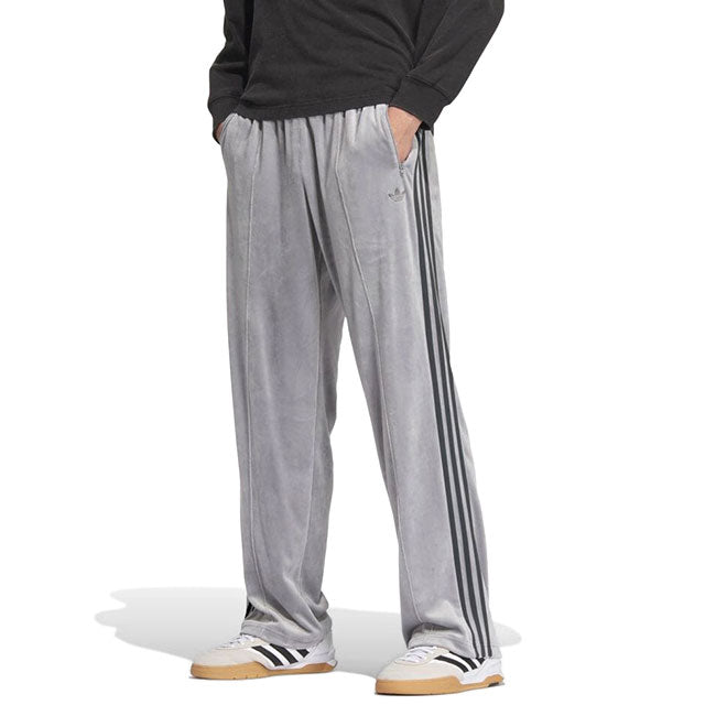 adidas アディダスオリジナルス ベッケンバウアー ベロア トラックパンツジャージ JM2268 シルバー メンズ レディース