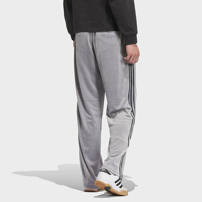 adidas アディダスオリジナルス ベッケンバウアー ベロア トラックパンツジャージ JM2268 シルバー メンズ レディース