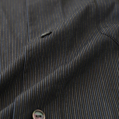 Still by Hand スティルバイハンド ストライプ バンドカラーシャツ SH0593 ノーカラー 長袖シャツ (メンズ)