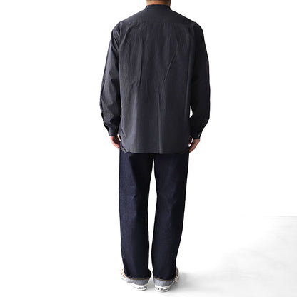 Still by Hand スティルバイハンド ストライプ バンドカラーシャツ SH0593 ノーカラー 長袖シャツ (メンズ)