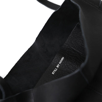 STILL BY HAND スティルバイハンド レザーサコッシュ GD04203 ショルダーバッグ
